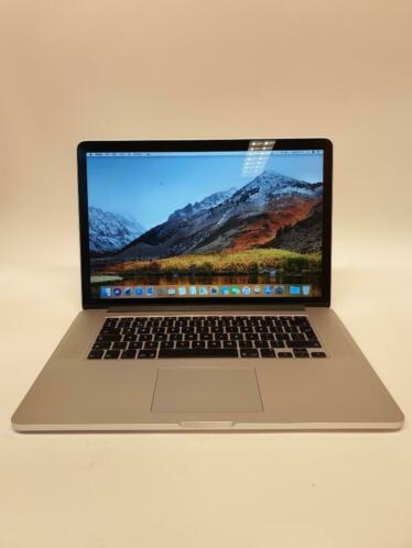 Macbook Pro 2015 15 inch 512GB SSD 16GB RAM 1 Nette staat