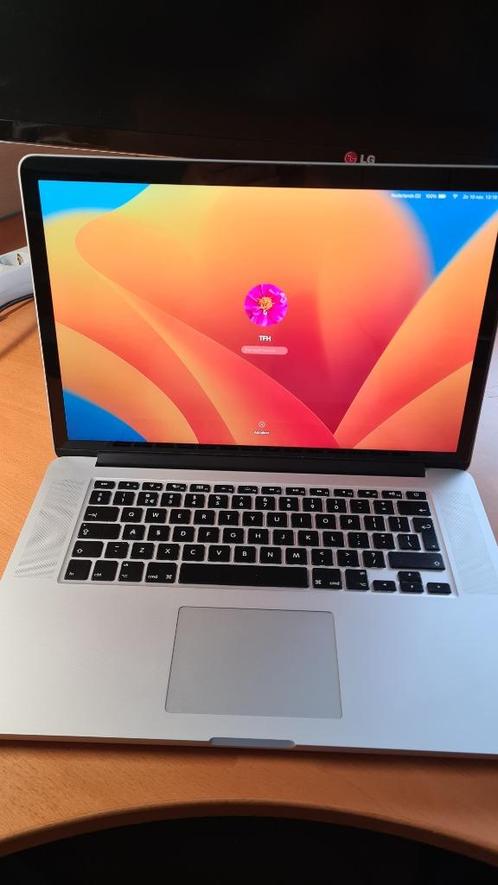 Macbook Pro 201515quoti716GB512GBGeforcenieuwe batterij