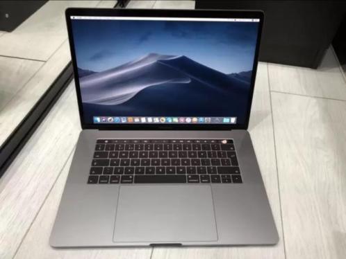 Macbook Pro 2016 15 i7 2,9  512 GB 16GB Office AppleCare