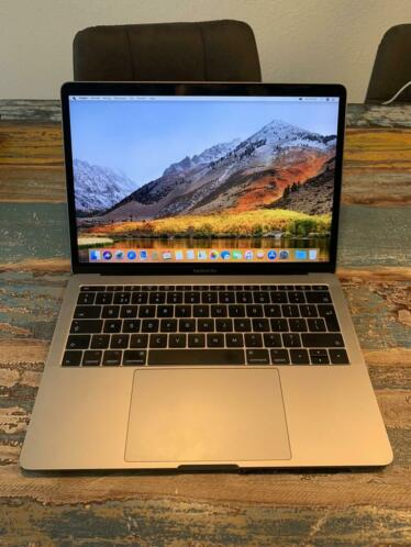 MacBook Pro 2017 13 inch 128 GB i5 2,3 GHz
