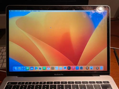 Macbook pro 2017 13 inch i5 256 Gb defect.
