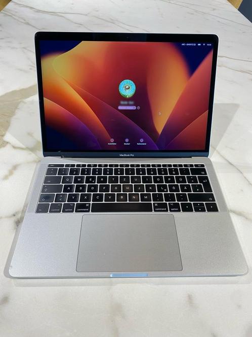 MacBook Pro 2017, 13 inch, Intel i5, met draagtas  hoes