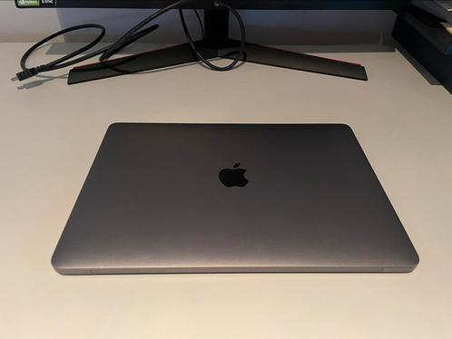 Macbook Pro 2017 13 inch Spacegrey - Intel I5, 8GB RAM