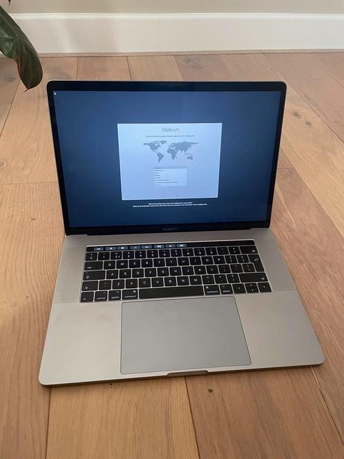 MacBook Pro 2017 15.4 inch Space Gray