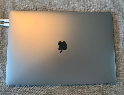 Macbook pro 2017 - 16 gb ram, 1 TB ssd