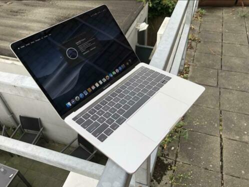 MacBook Pro 2017 256GB touch bar Alleen ophalen