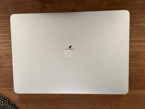 MacBook Pro 2017 - defect scherm amp compleet gewist