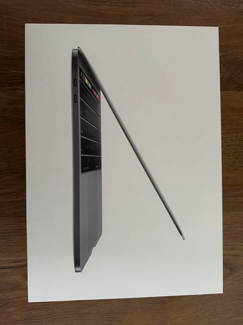 MacBook Pro 2018 13 inch  met touchbar