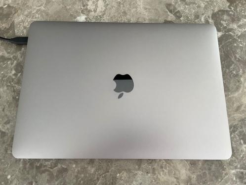 MacBook Pro 2018Touch Bar2,3Ghz i58GB256GBSpace Grey