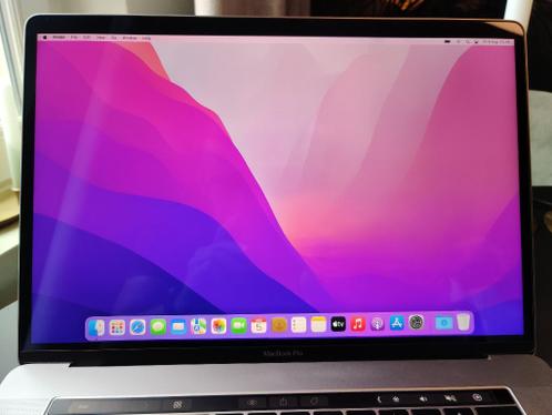 MacBook Pro 2019  16GB RAM  256GB SSD  i7