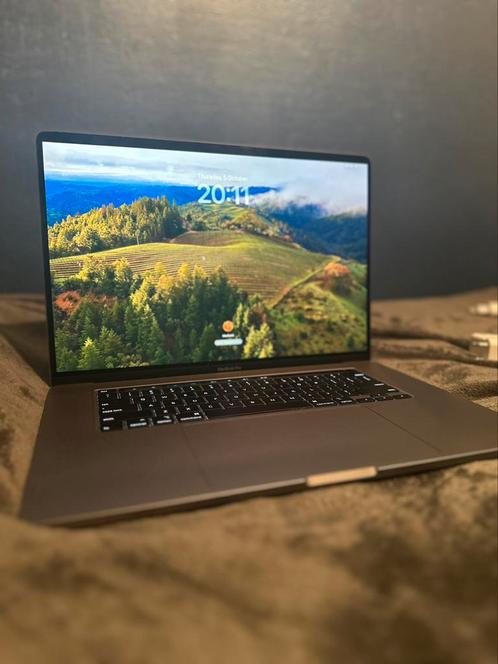 Macbook pro 2019 8-core I9 - 32GB RAM - 500GB SSD