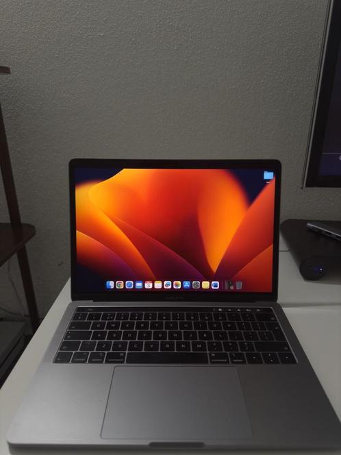 MacBook Pro 2019 - 8GB RAM - 256GB SSD - i5