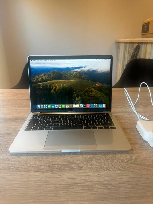 MacBook Pro 2020 13 i7 16GB 1TB Zilver  top conditie