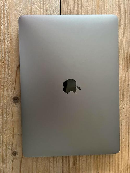 MacBook Pro 2020, Intel Core i5, 8GB RAM