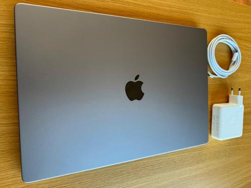 MacBook Pro 2021 M1 Max  32GB  2 TB  AppleCare
