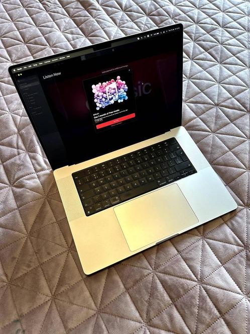 MacBook Pro 2022 M1 Zilver 16-inch  1TB SSD16 GB RAM  ZGA