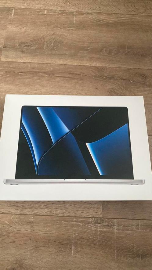 Macbook pro 2023 16 inch 512gb