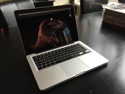 MacBook Pro 2.4 GHz, 8GB Intern, 800GB Fusion Drive mid 2010