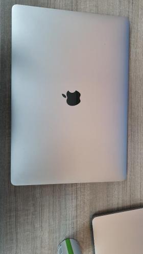 macbook pro 250GB 15,4-inch 2019