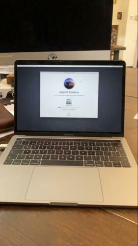 MacBook Pro 256