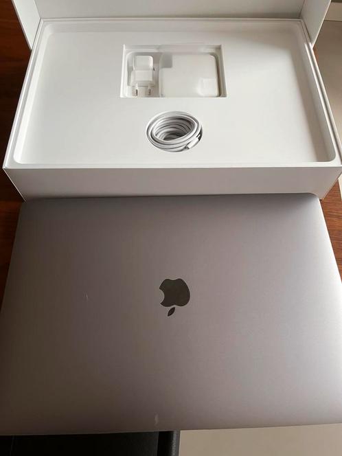 MacBook Pro (A1707) 2017 15.4 2.8GHz 16Gb uitstekende staat