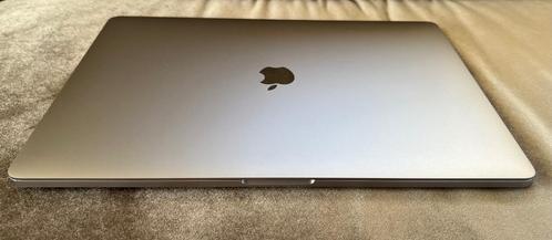 MacBook Pro A2141 16 inch, 2,3 GHz i9, 1TB (defect)