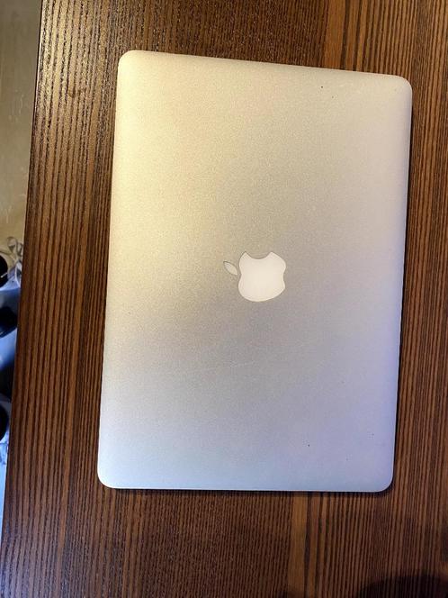 Macbook pro early 2015 (13 inch)