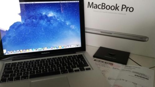 Macbook Pro i5 3maanden jong zeer mooi
