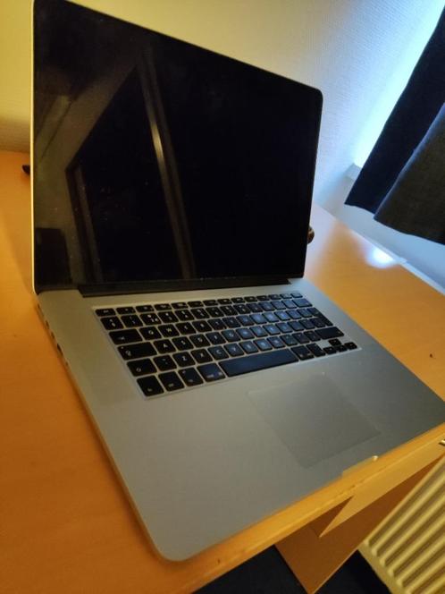 MacBook pro i7 16gb ram met hoes