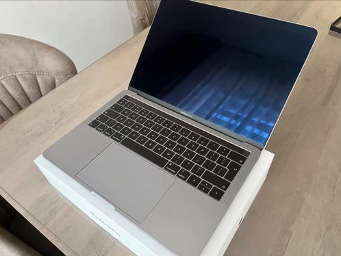 MacBook Pro (late 2019)  8GB werkgeheugen  128GB opslag