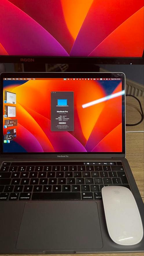 Macbook Pro M1  Apple Magic Mouse 