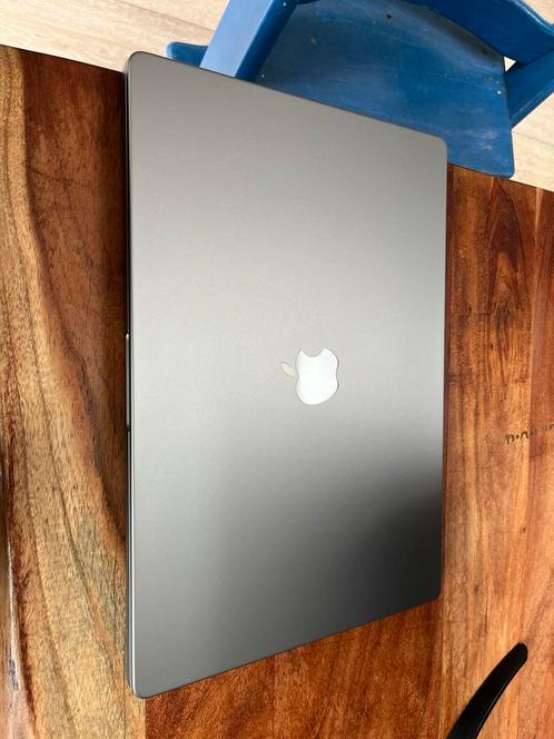 MacBook Pro m1 pro 16 inch