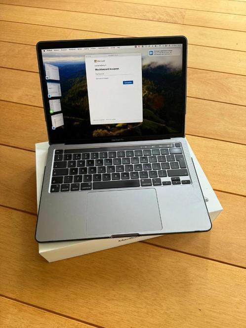 Macbook Pro M2 2022-24GB