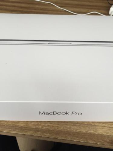 MacBook pro met retina beeldscherm