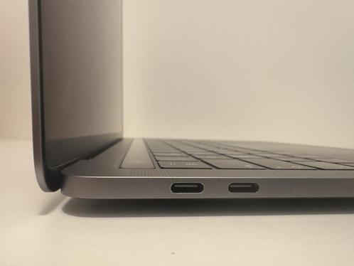 MacBook Pro met Touch Bar  13-inch  2019  ZGAN
