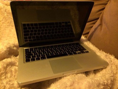 MacBook Pro Mid 2010 - 13 inch - 2,4 GHz intel Core 2 Duo