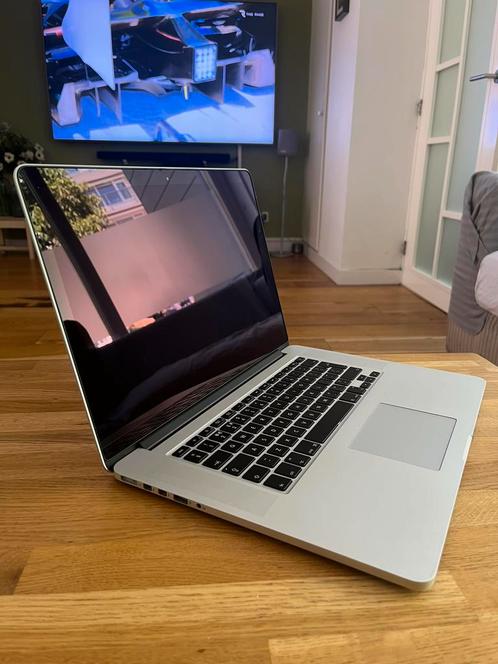 MacBook Pro - Nieuwstaat - i7 2,5 - 16GB - 500GB -