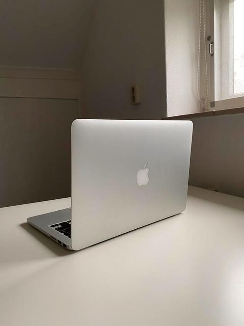 MacBook Pro, Retina, 13 inch, late 2013 (oplader en hoes)
