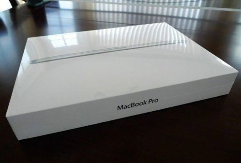 Macbook Pro Retina 13.3 i52,6ghz8gb128gb GESEALD