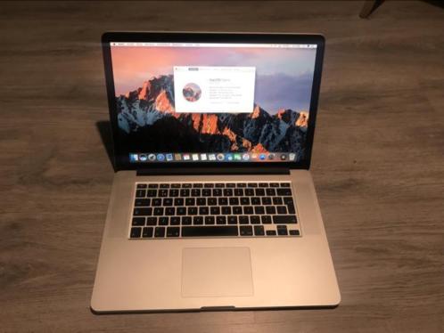 MacBook pro retina 15 inch 2013 2,4 i7 8gb ram amp 265 SSD