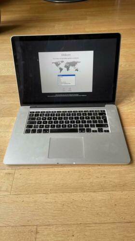 MacBook Pro, Retina 15 inch, mid 2015, 3 jaar oud, 250 G