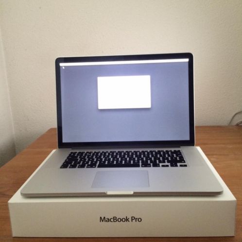 Macbook pro retina 15034 2014 1,5 jaar garantie (nieuwstaat)