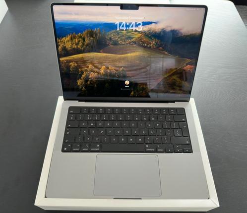 MacBook Pro space grey - 1TB opslag M1 PRO