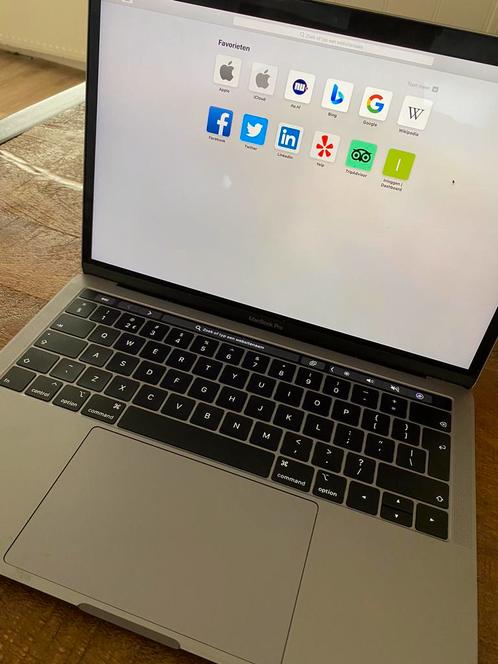 Macbook Pro spacegrey eind 2018. Core I5, Touchbar, 2,3 GHZ