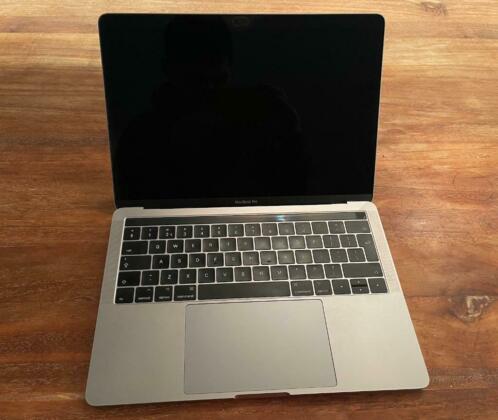 MacBook Pro Touchbar  13quot  i5  512GB SSD  Space Grey