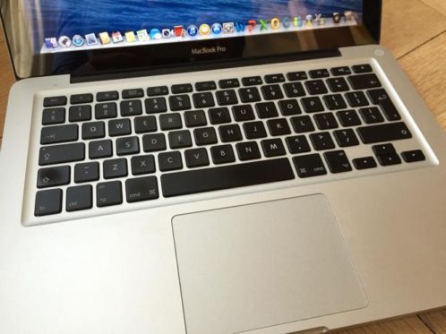 Macbook Pro uit 2010 2.26 GHz 4gb