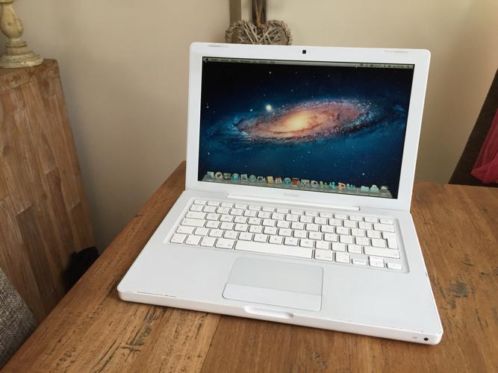 Macbook Wit  White 13034 2.4Ghz 2GB 160GB Nieuwe Accu