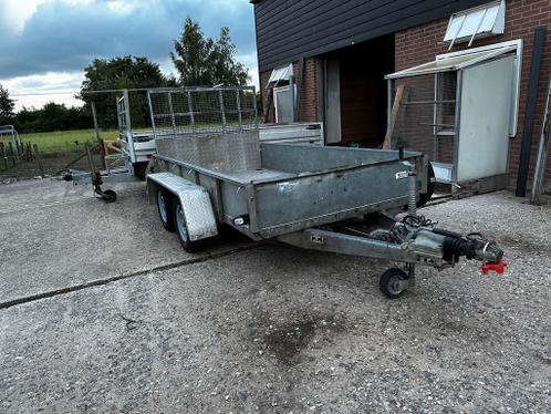 Machine trailers, plateauwagens, aanhangers 20002700kg