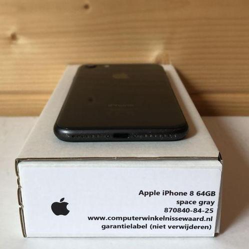 Magazijn opruiming iphone 8 black 64GB simlockvrij 