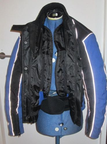 MAGNA Zwarte met blauwe motor jas met extra bescherming mt S